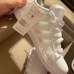 New Adidas shoes for girls
Size 2